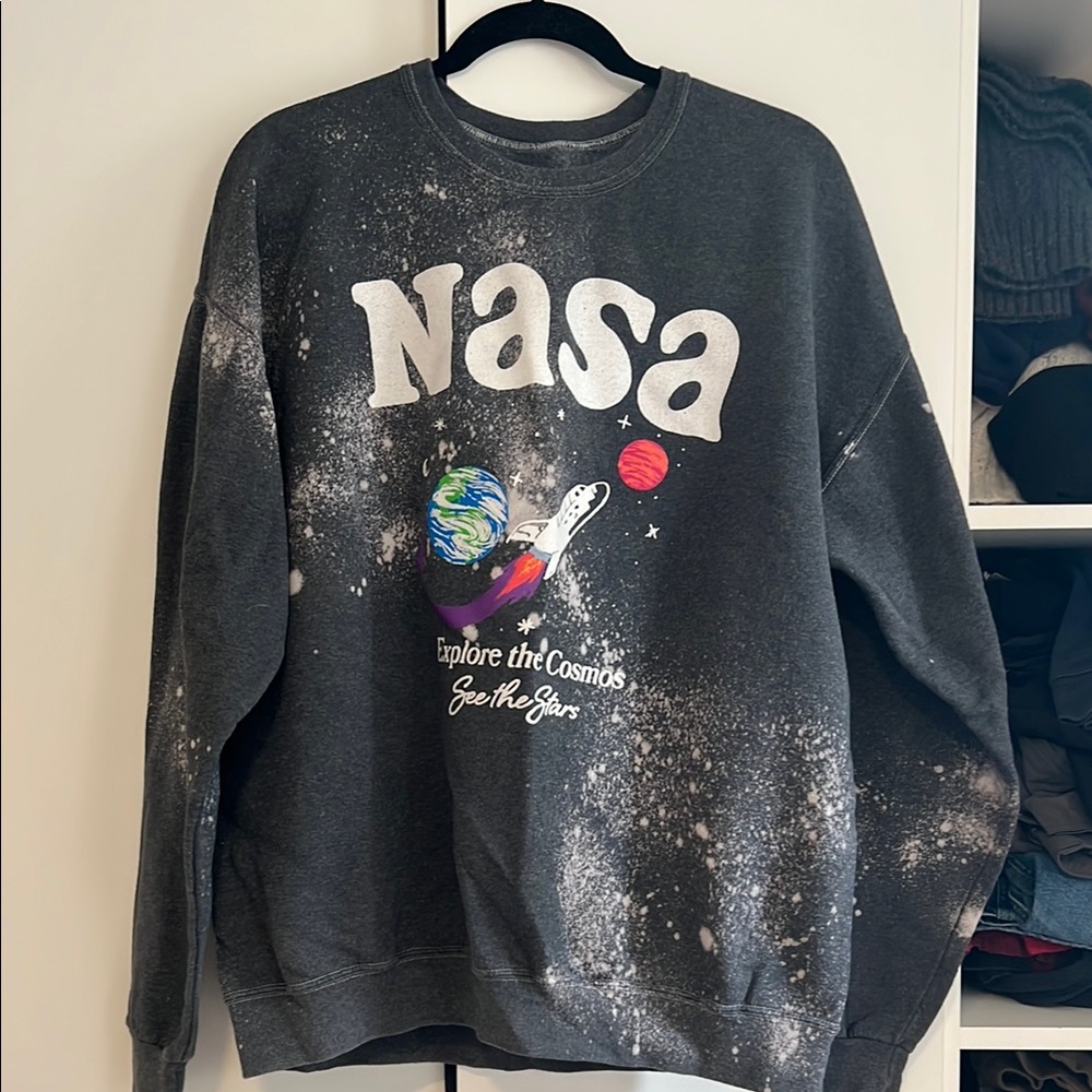 Gray Crewneck Men's Sweater